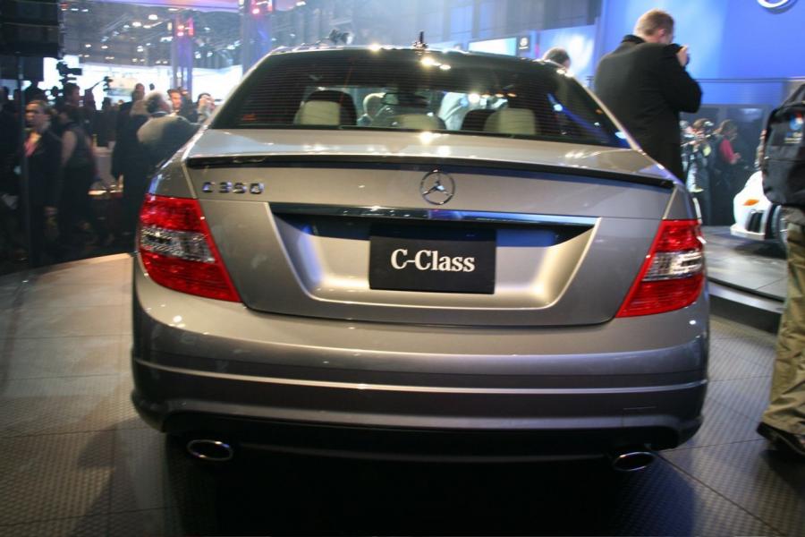  Mercedes-Benz C-Class 2007 года  (US) (фото 14 из 63)